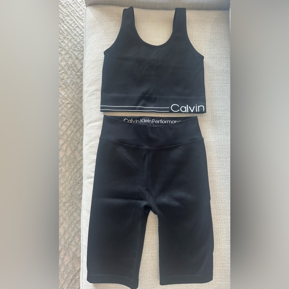 Calvin Klein workout set. Top and bottom